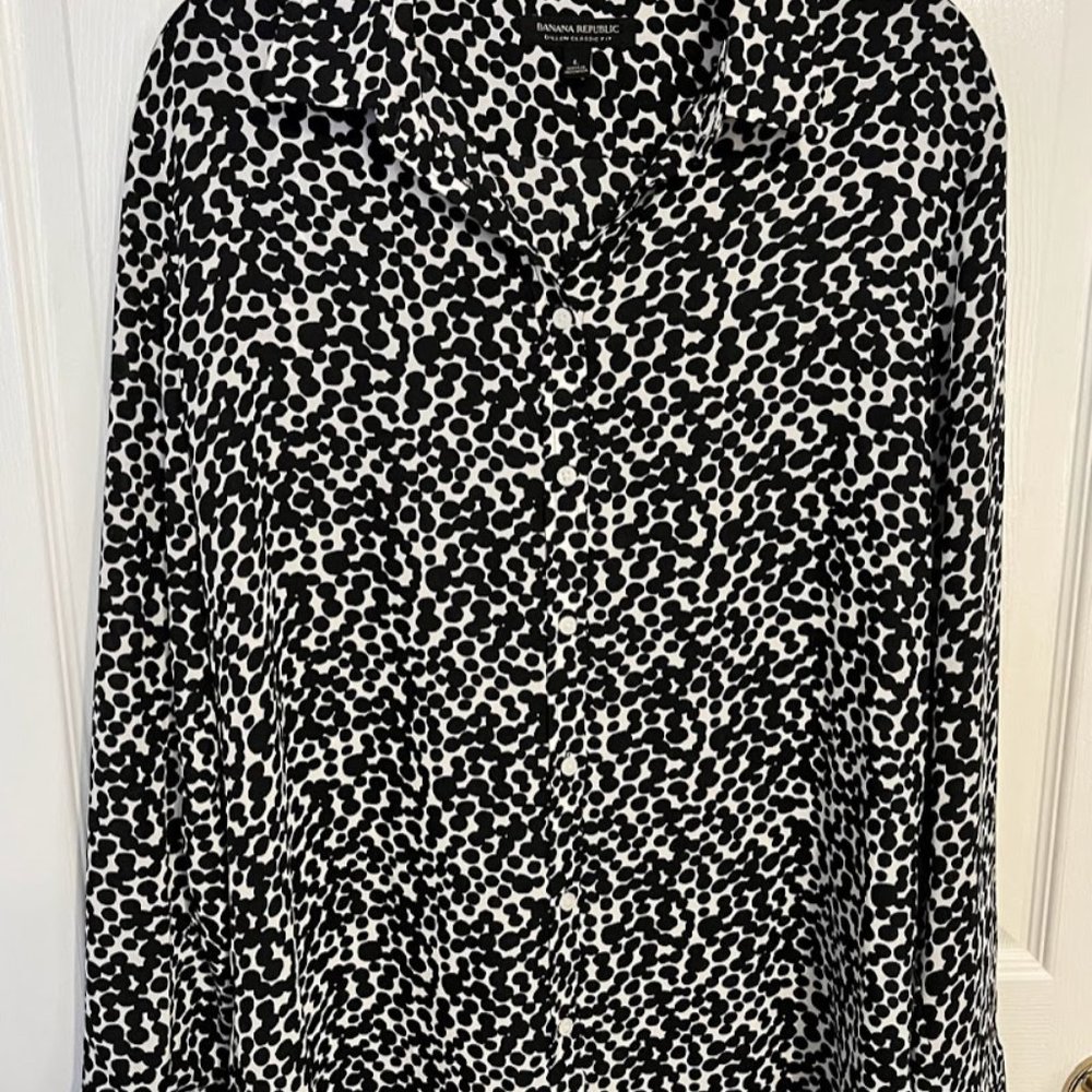 Banana Republic Dillon Classic Fit Button Down Shirt